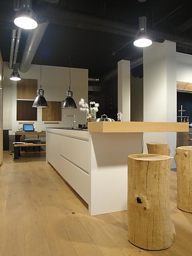 Overige showroomkeuken handgemaakte moderne greeploze keuken wit ...