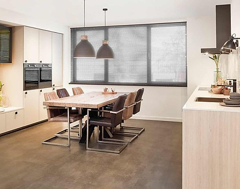 Rechte keuken met kastenwand - R28/R29