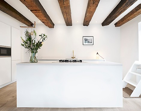 Project Amsterdam - Pure White design