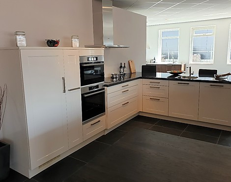 L-keuken met zit gedeelte - COMO-H 7165 Magnolia hoogglans