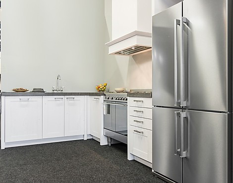 Boston 6 - Luxe hoekkeuken met Smeg fornuis