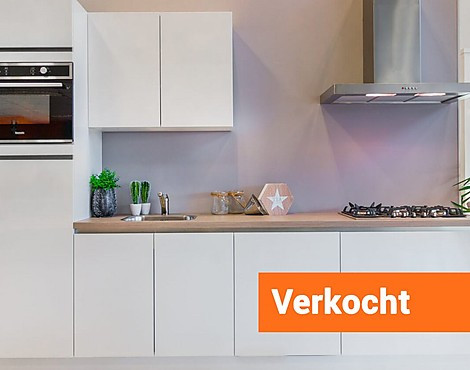Neo White Basic - Neo White Basic (VERKOCHT)