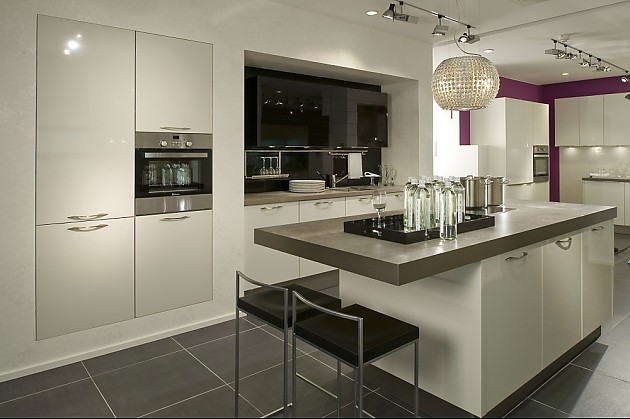 Inspiratie: keukenfoto’s in de keukengalerie (pagina 11) Moderne Keuken Met Bar : Inspiratie: keukenfoto’s in de keukengalerie (pagina 11)