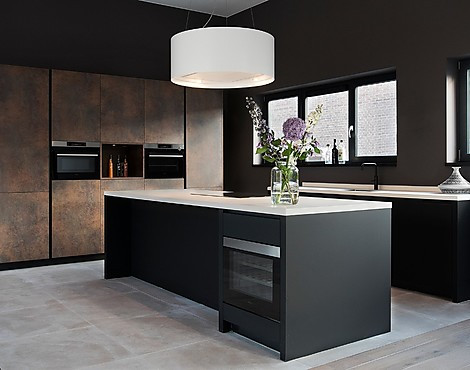 Project Wassenaar - Black and Rust design