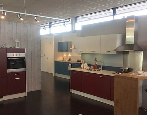 HS010 - Express - Meerwandige keuken