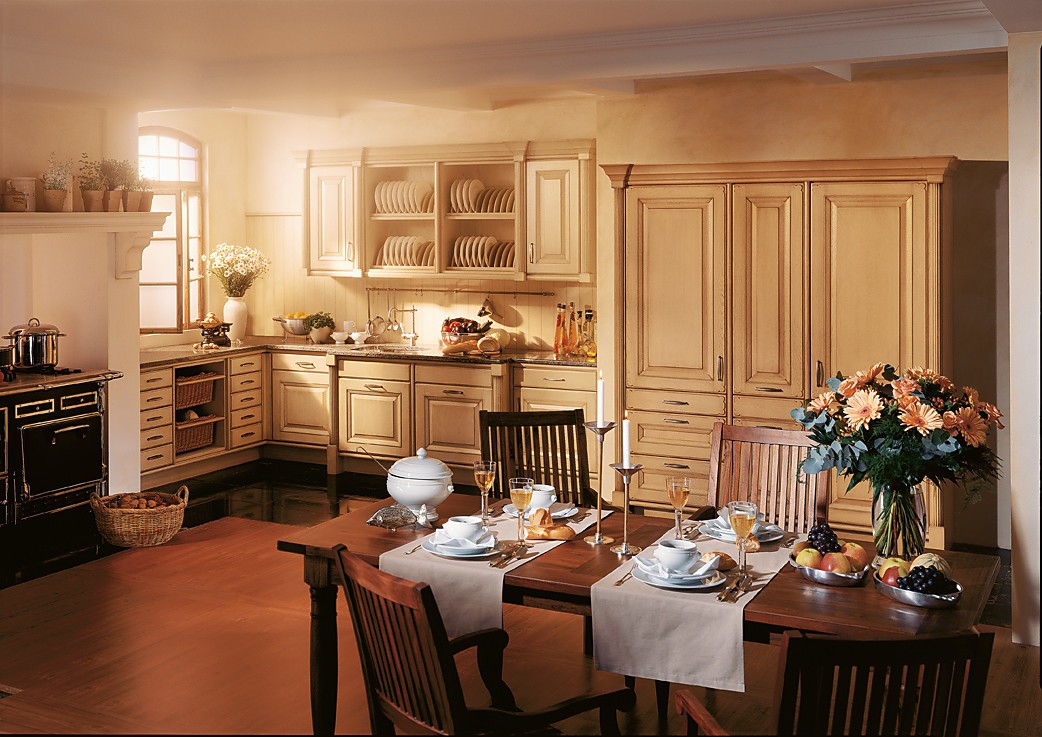 Rustieke landelijke keuken. Dit ontwerp is geïnspireerd door de villa's van Veneto. Zuordnung: Stil Landelijke keukens, Planungsart L-vormige keuken