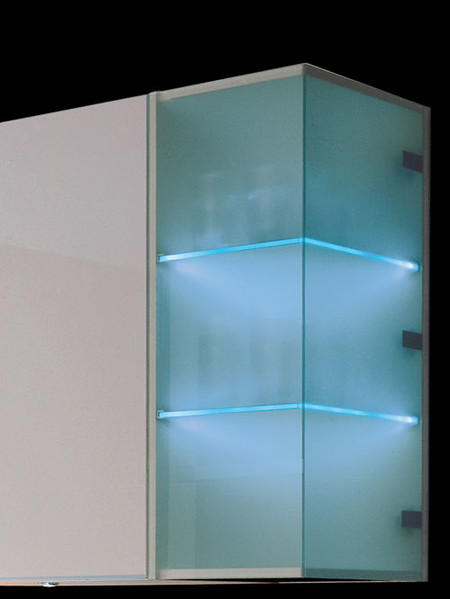 Een alternatief voor het hoekschap is deze bovenkast, die eruit ziet als een vitrine.