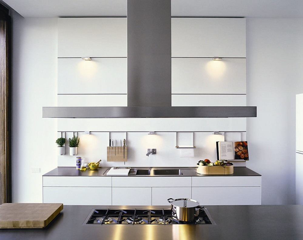 Eilandkeuken blauw, wit glanzend
