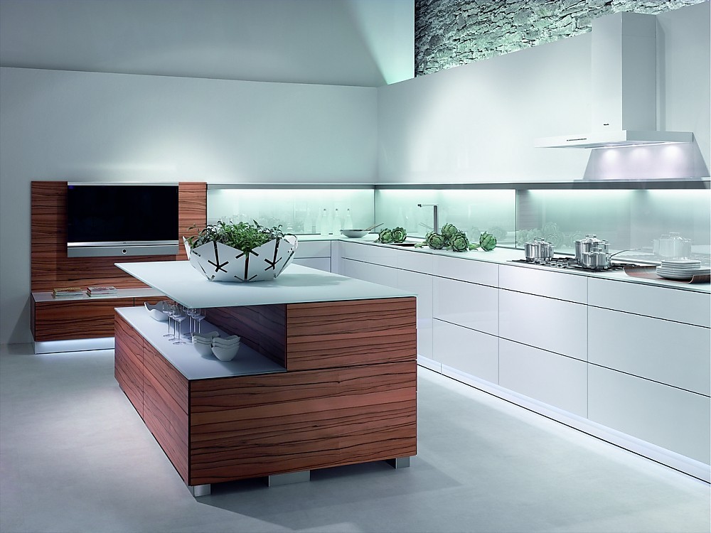 Greeploze design keuken b3 met eiland wit en rvs