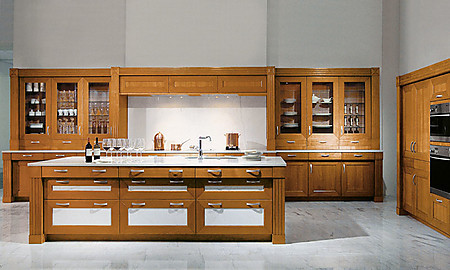 Houten keuken met kersenhouten front