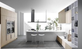 Deze U-vormige design keuken omarmt een speelse vormentaal. U kunt koken aan een centrale witte bar met krukken. Keukenmeubels deels open en deels met houten fronten. Zuordnung: Stil Moderne keukens, Planungsart U-vormige keuken