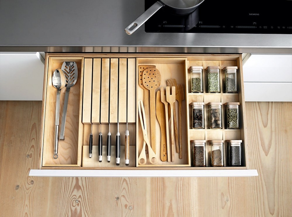 Lade voor servies met houten bodem en scheidingselementen design ...